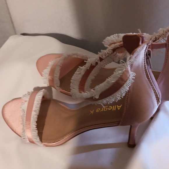 CUTE WOMENS 3 INCH HEELS SIZE 10 - Picture 3 of 9